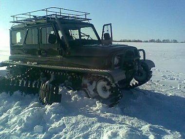 Зображення до:  Под Харьковом пограничники задержали российский вездеход