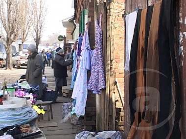 Зображення до:  Центральный рынок в Харькове обнесут забором