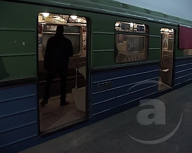 Зображення до:  Модернизация в харьковском метро. Сидений в вагонах станет меньше?