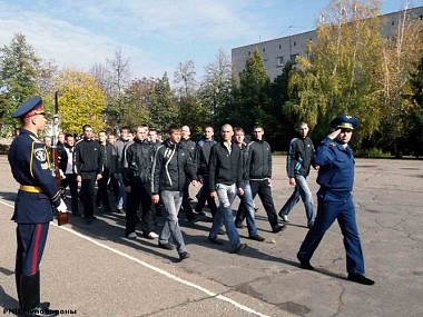 Зображення до:  Весенний призыв: в армию заберут полтысячи человек