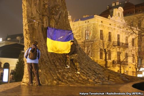 Зображення до:  Где сегодня Евромайданы