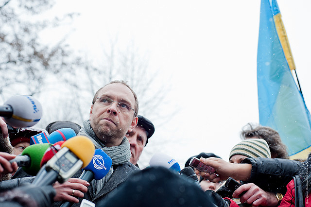 Зображення до:  Невыездной. Суд продлил меру пресечения для Власенко