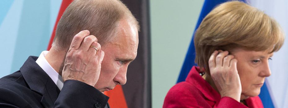 Зображення до:  Cold War past shapes complex Merkel-Putin relationship