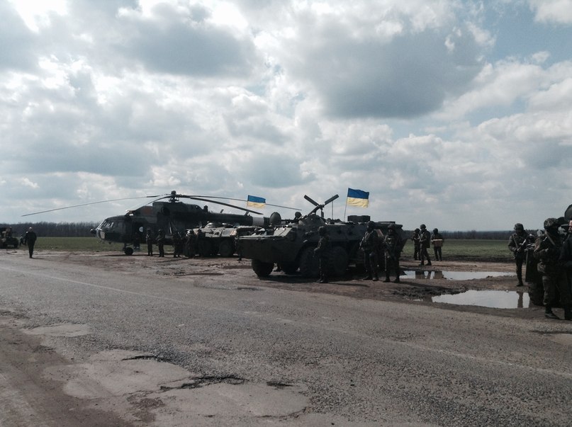 Зображення до:  Нападение на блокпост в Изюме: двое раненых