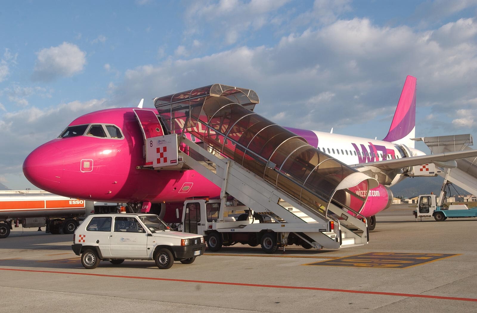 Зображення до:  Wizz Air планирует возобновить полёты из Харькова