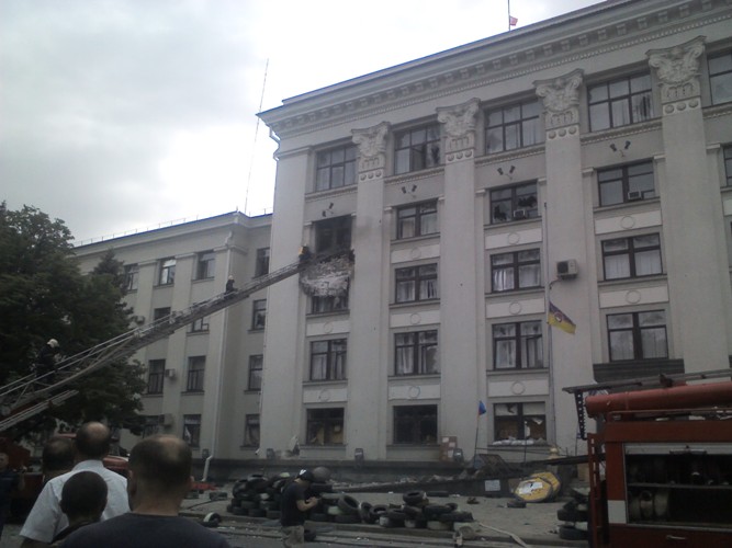 Зображення до:  Взрыв в Луганской облгосадминистрации. Обстоятельства происшествия