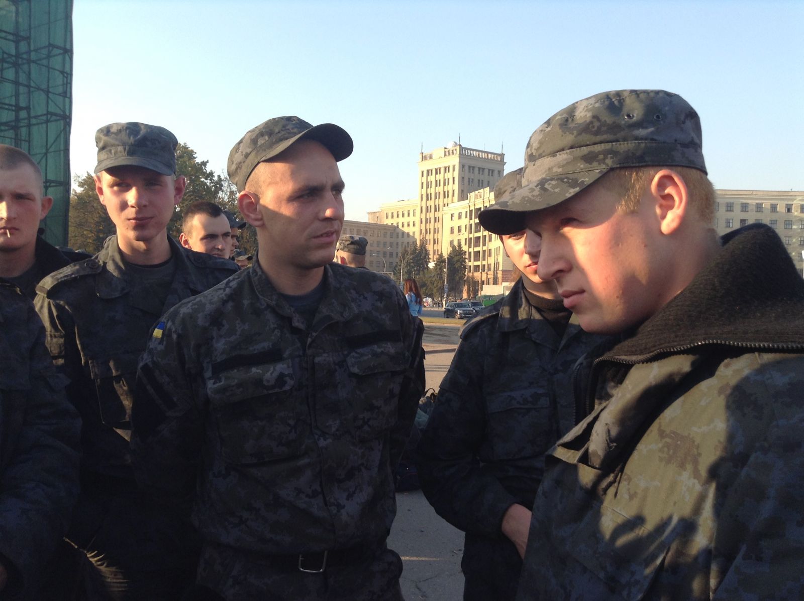 Зображення до:  Солдатам, протестовавшим на площади Свободы, дали отпуск