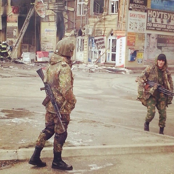 Зображення до:  Боевики в центре Грозного. Хроника спецоперации