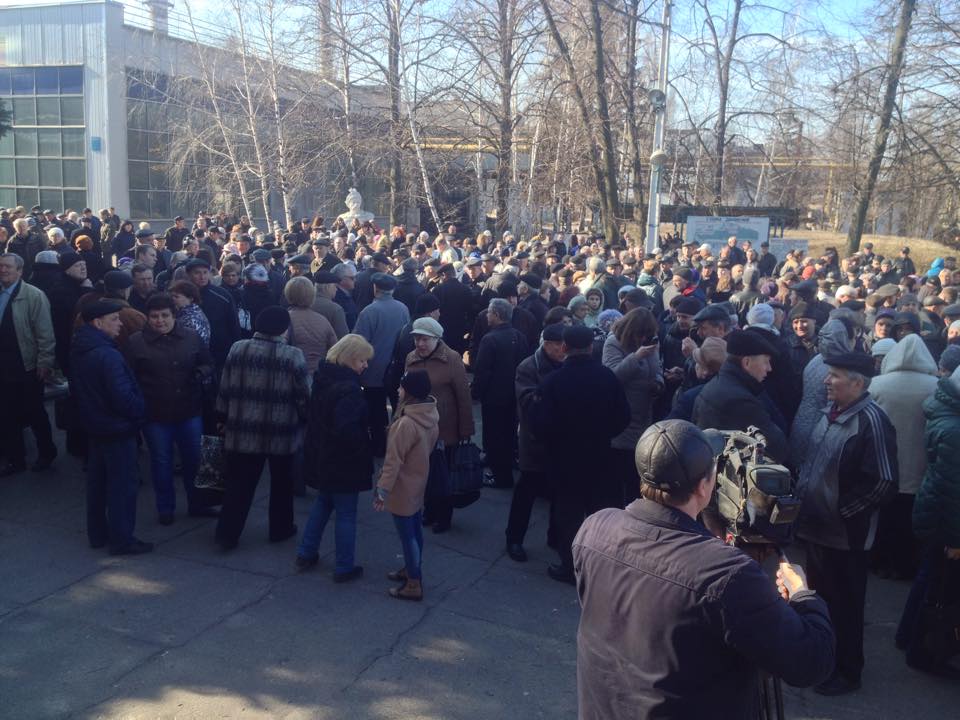 Зображення до:  Работникам Харьковского авиазавода обещают выплатить долги по зарплате