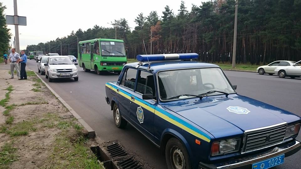 Зображення до:  Обстрел автобусов квалифицировали как хулиганство