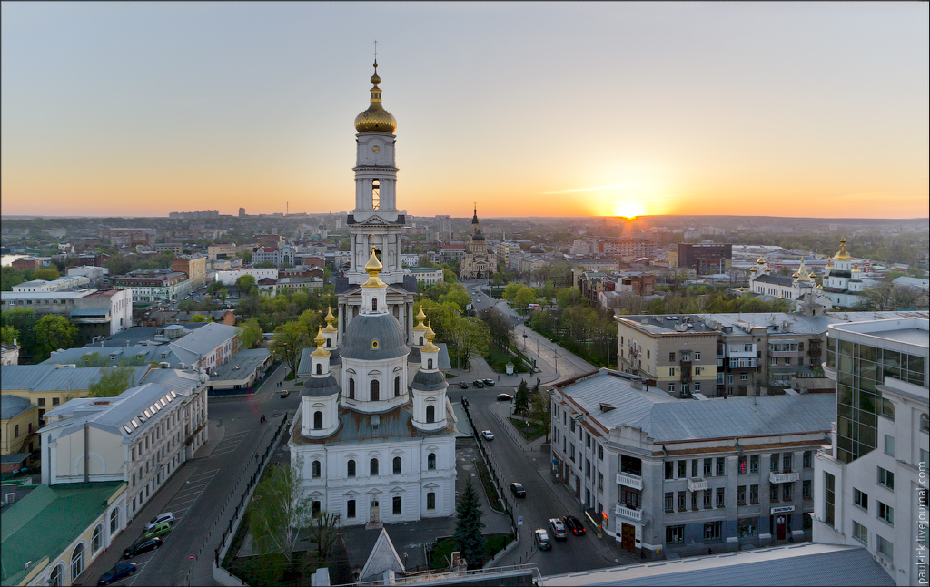 Зображення до:  Переименования в Харькове: Дзержинский район может стать Университетским