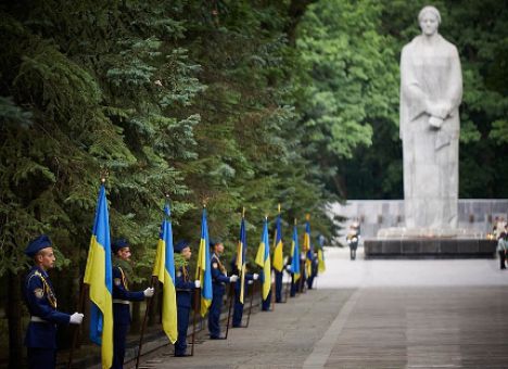 Зображення до:  8-9 мая в Харькове: программа, проезд и меры безопасности