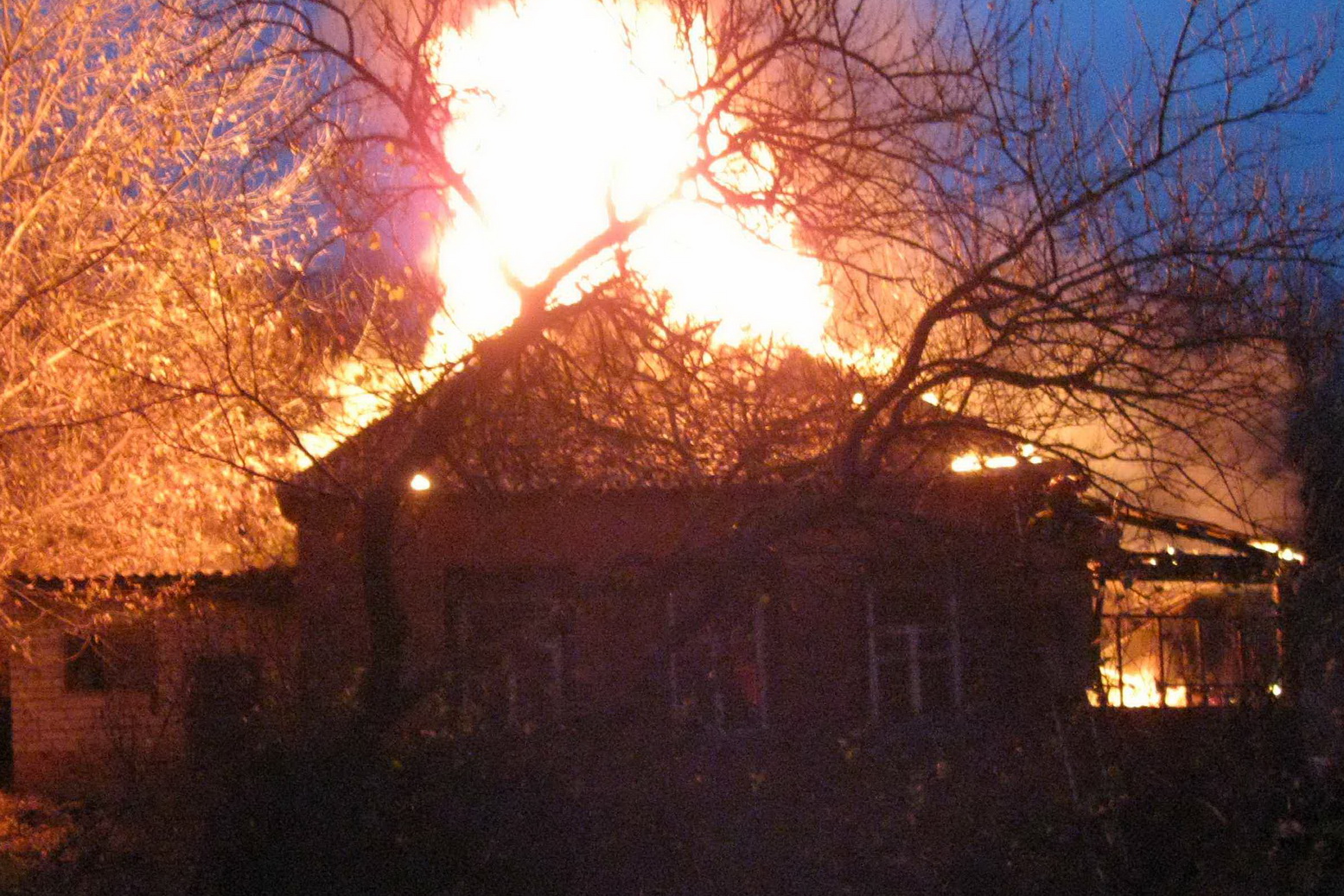 Зображення до:  Пожар в Харьковском районе: погибли двое людей