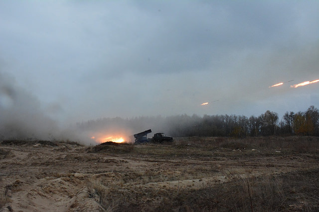 Зображення до:  Двое военных погибли из-за взрыва снаряда в зоне АТО