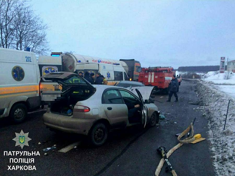 Зображення до:  На окраине Харькова в ДТП погибли двое людей