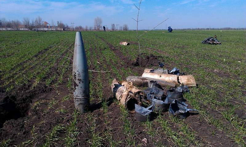 Зображення до:  Опасную зону вокруг арсенала в Балаклее уменьшили до километра