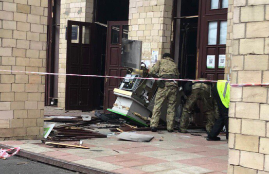 Зображення до:  Из банкомата под Харьковом похитили около 200 тысяч гривен