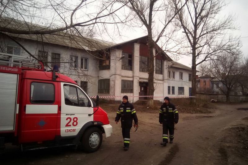 Зображення до:  В Изюме в подвале жилого дома нашли старые мины