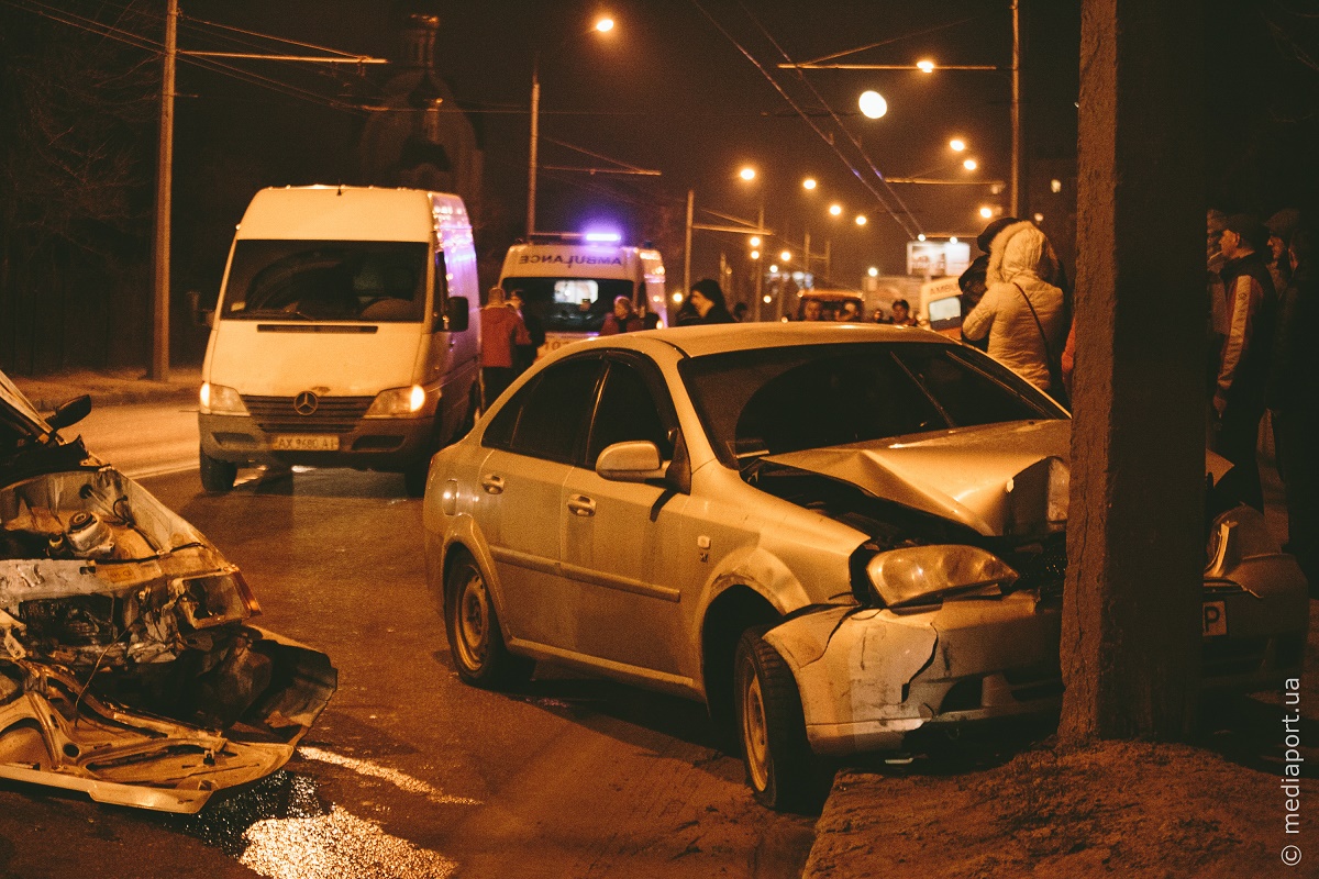 Зображення до:  По факту аварии со скорой в Харькове открыли производство