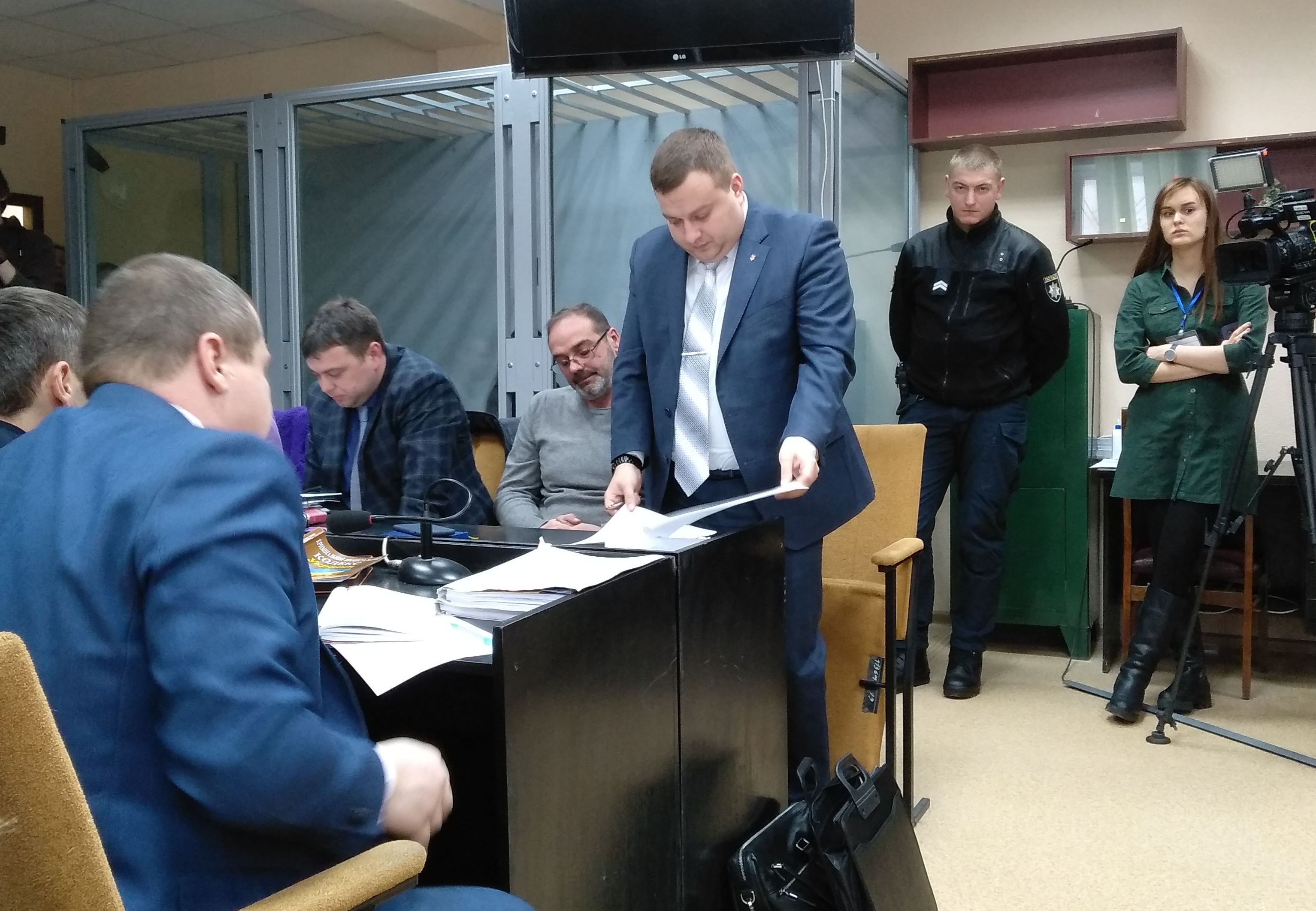 Зображення до:  Суд відмовив захисту Дронова у повторному відводі експертів