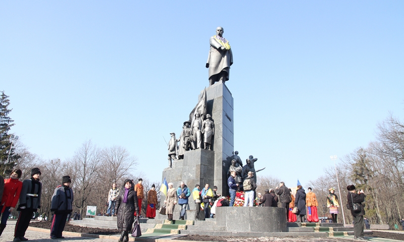 Зображення до:  Інтерактивна екскурсія і конкурс: у Харкові відсвяткують день народження Кобзаря