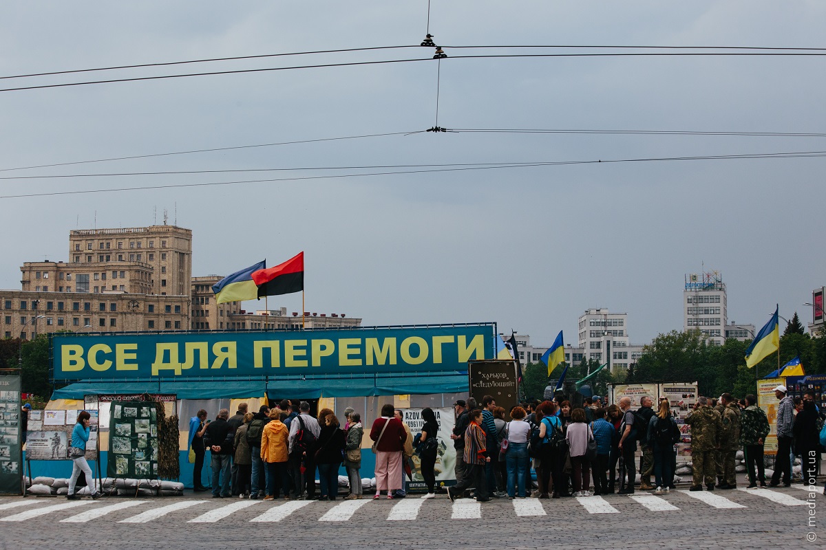 Article Міськрада пропонує перенести намет з пл. Свободи, інакше — суд