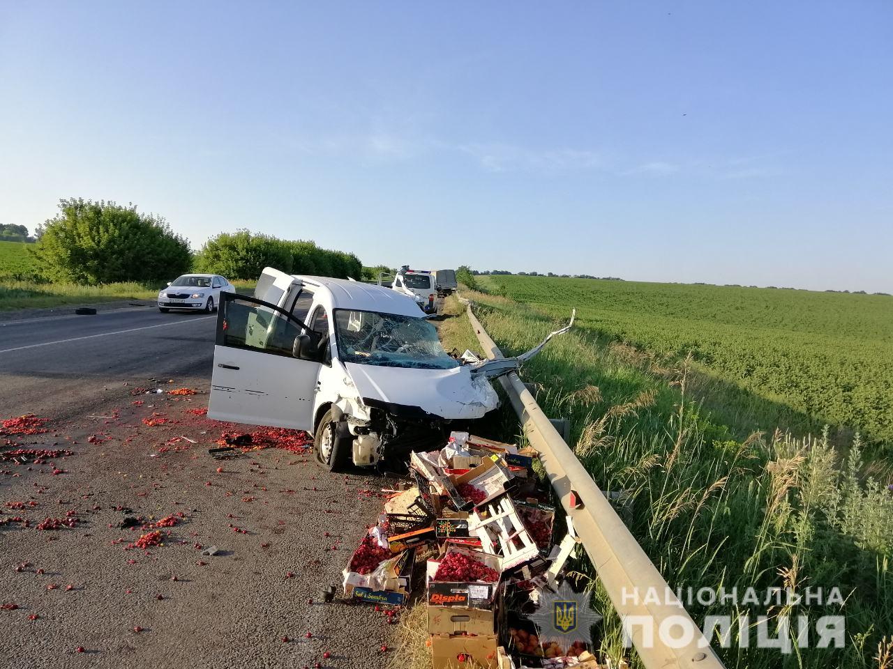 Зображення до:  В ДТП на окружній дорозі постраждали двоє людей