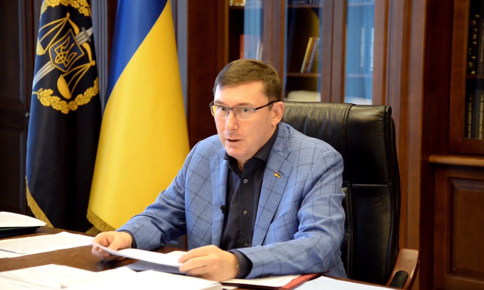 Зображення до:  Луценко погрожує відповідальністю «реваншистам і капітулянтам»