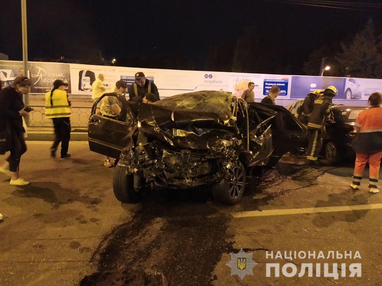 Зображення до:  У ДТП у Харкові загинули двоє водіїв