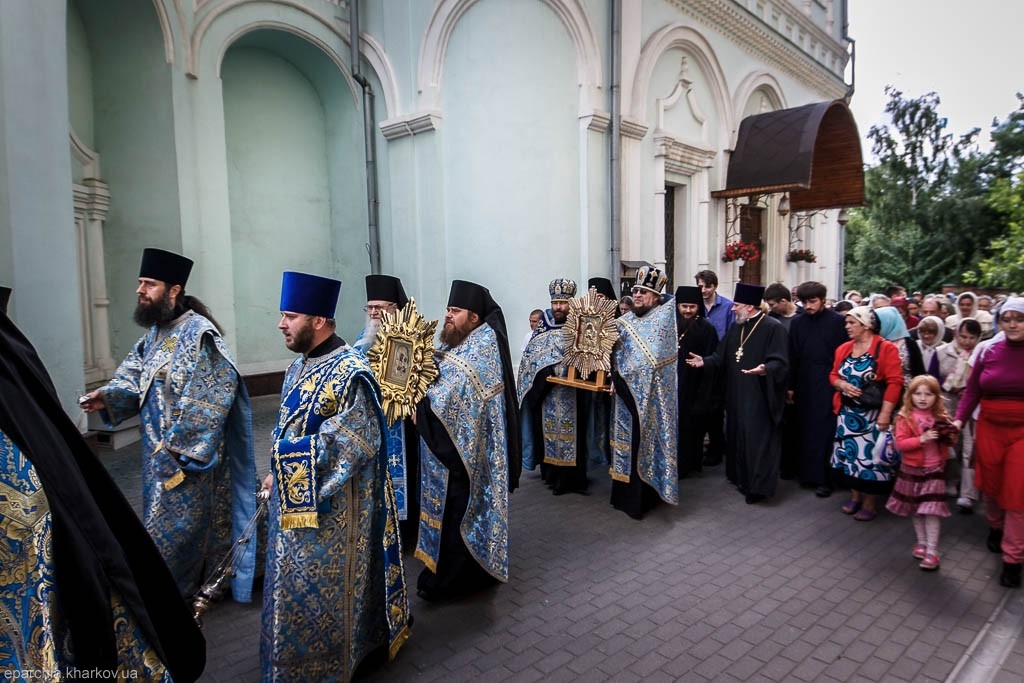 Зображення до:  У центрі Харкова на час хресної ходи перекриють проїзд