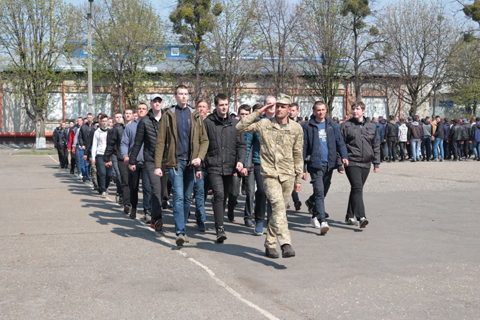 Зображення до:  1 жовтня на Харківщині розпочинається осінній призов