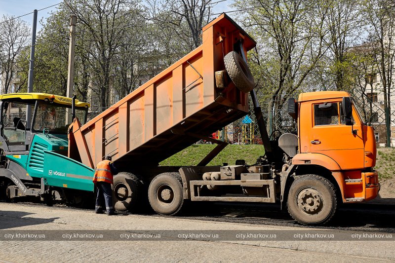 Зображення до:  Наслідки обвалу мосту: частину Полтавського Шляху закрили на ремонт