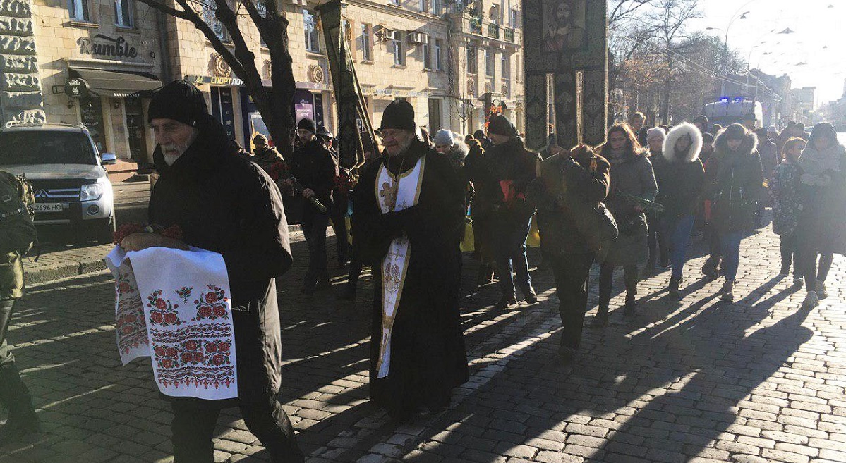 Зображення до:  У Харкові вшановують пам’ять жертв голодоморів