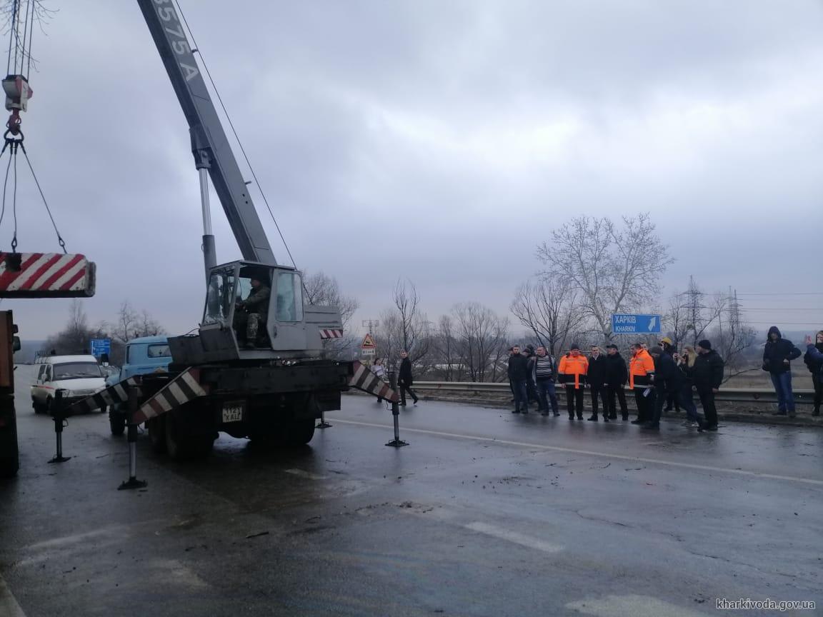 Зображення до:  У Харкові відкрили для проїзду міст на окружній