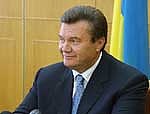 Article Янукович обещает учителям погасить долги по зарплате до 1 сентября