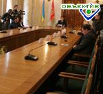 Article Евгений Кушнарев сел за стол переговоров. Без оппозиции