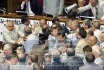 Article Драка в Верховной Раде. Литвина и Тимошенко не выпускают из зала заседаний