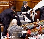 Article В Верховной Раде драка между «БЮТовцами» и «нашеукраинцем»