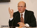 Article Роман Зварыч может лишиться и депутатского кресла, и министерского портфеля