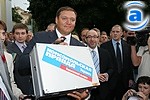 Article Мэр Харькова получил чемодан идей