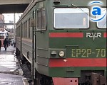 56922