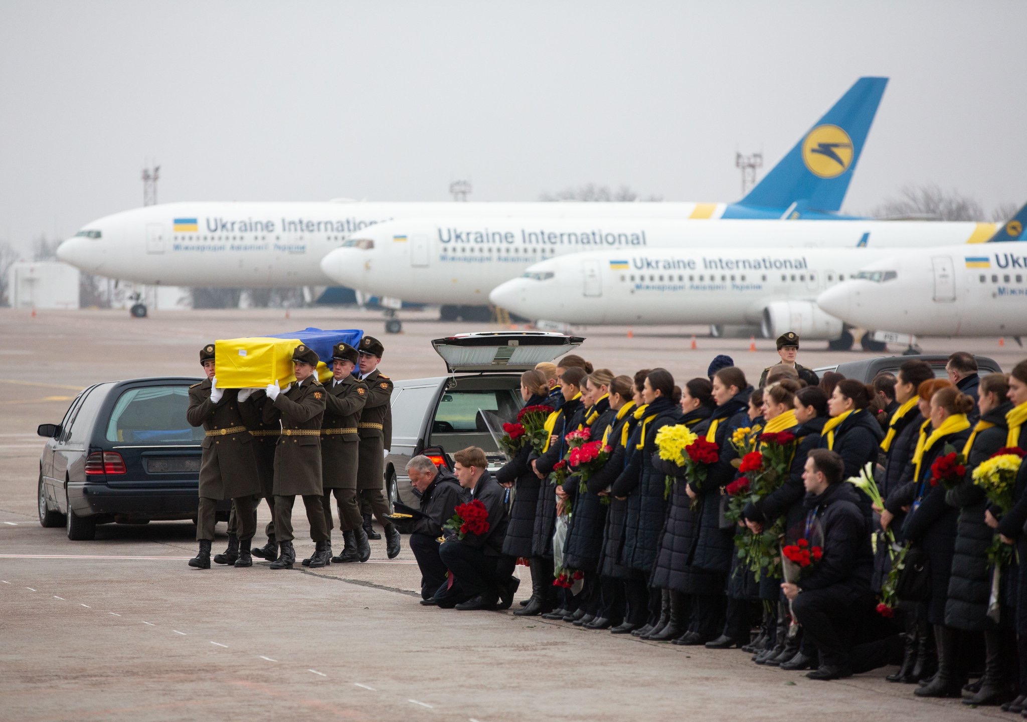 Зображення до:  В Києві вшановують пам’ять загиблих в авіакатастрофі в Ірані українців