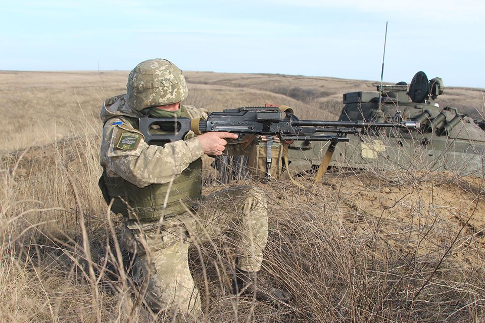 Зображення до:  На сході України підірвалися бійці: один загинув, троє травмовані