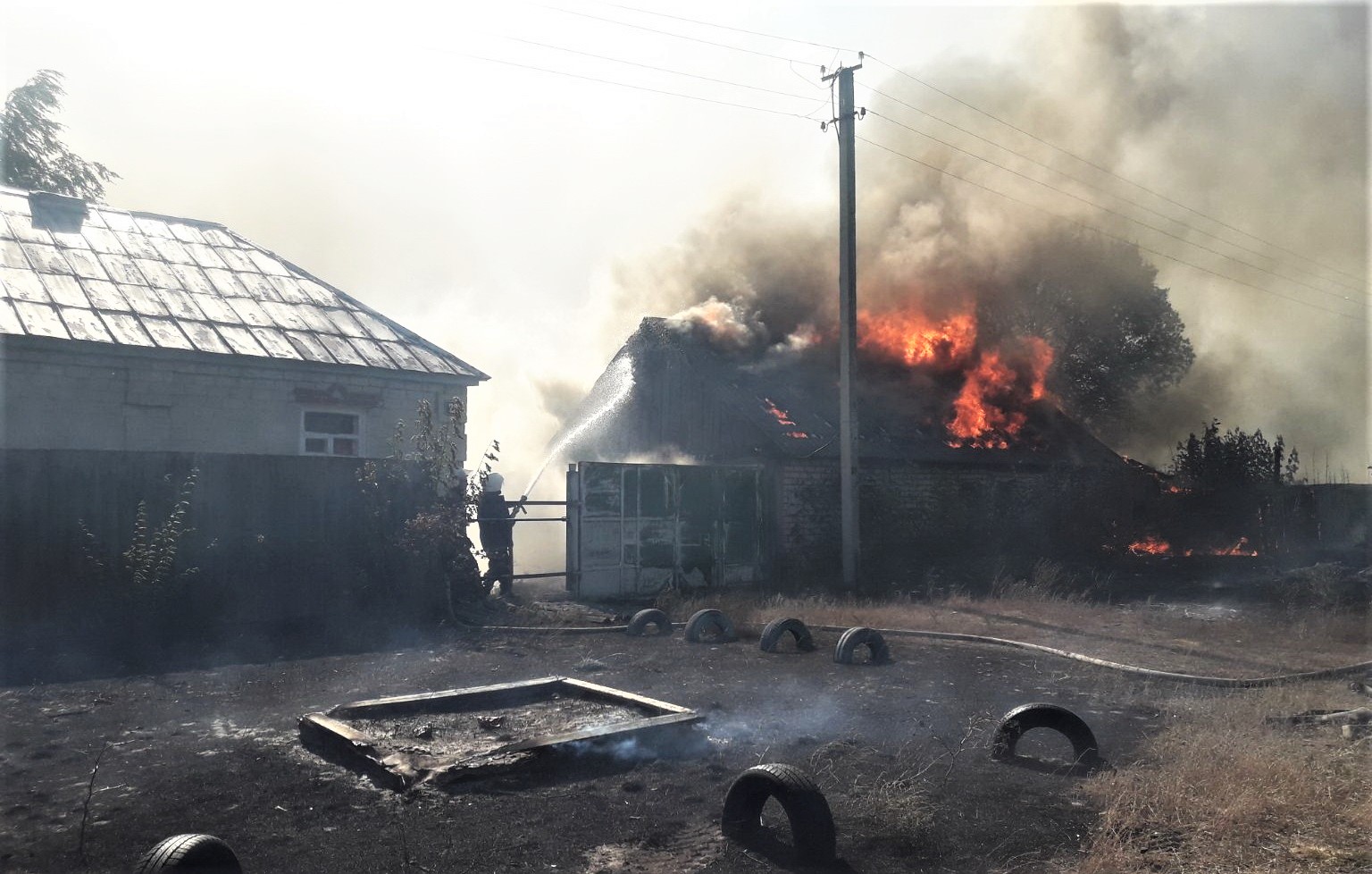 Зображення до:  Лісова пожежа на Харківщині: згоріло село у Дворічанському районі