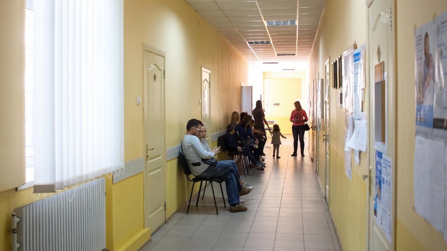 Зображення до посту: На Харківщині вже визначилися, кого першими вакцинуватимуть від COVID