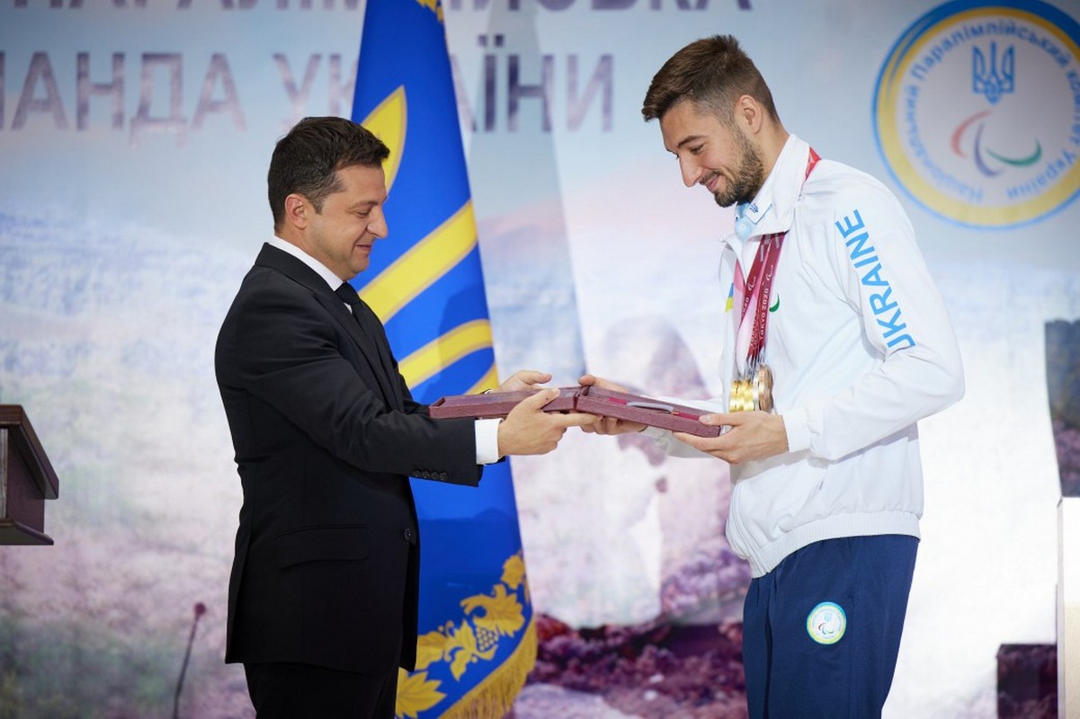 Зображення до:  Харківській паралімпієць Максим Крипак став Героєм України