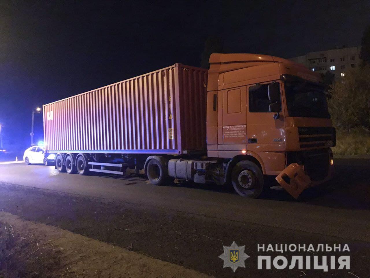 Зображення до:  ДТП з підлітками у Харкові: водію вантажівки повідомили про підозру