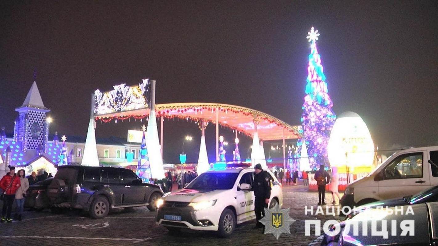 Зображення до:  У святкові дні за порядком на Харківщині стежитимуть понад 2500 силовиків