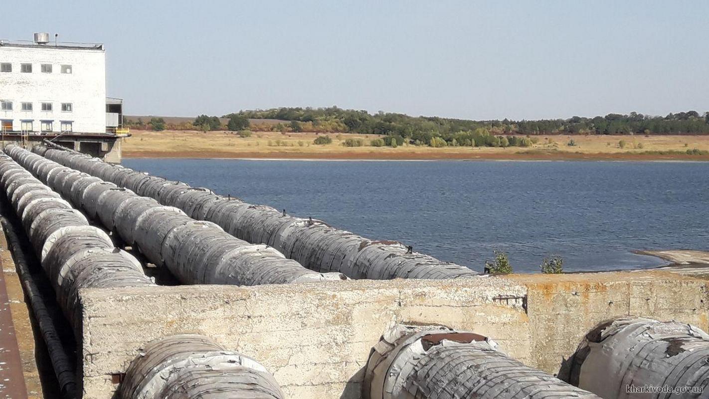 Зображення до:  Обміліле Краснопавлівське водосховище починають наповнювати водою