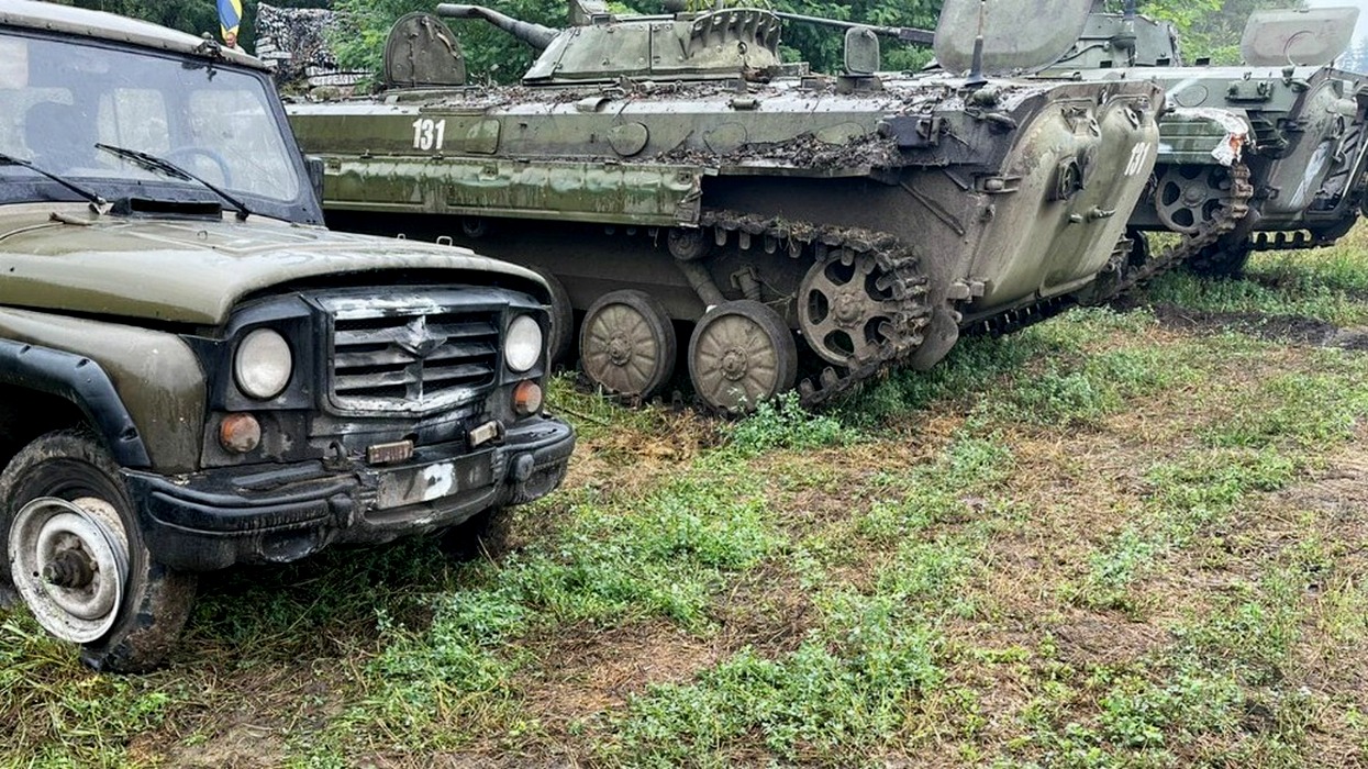 Зображення до:  У Балаклії знайшли командний пункт РФ з технікою і боєприпасами